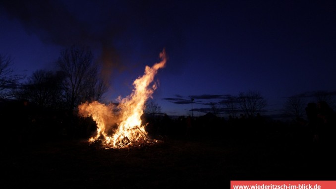 osterfeuer-wiederitzsch-2015-12