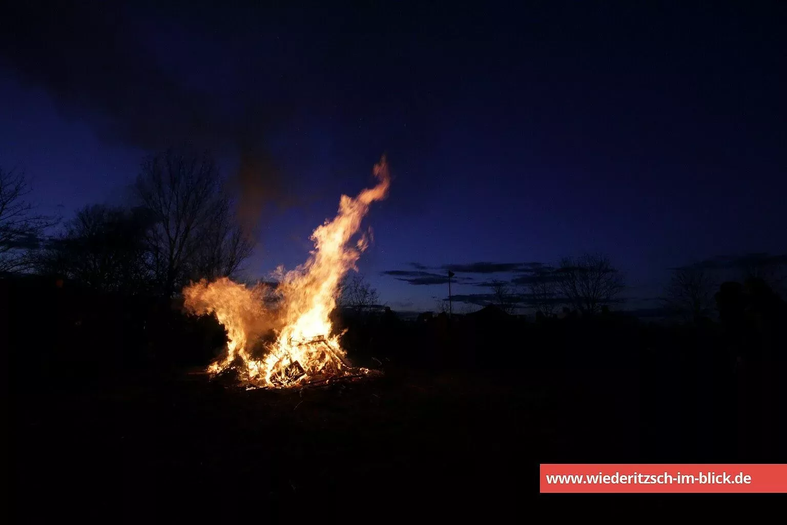 osterfeuer-wiederitzsch-2015-12